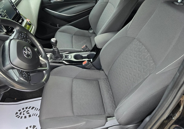 Toyota Corolla cena 65999 przebieg: 77456, rok produkcji 2019 z Brzeg małe 562
